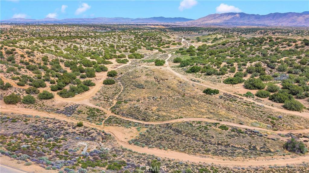 Hesperia, CA 92345,0 Near Las Flores