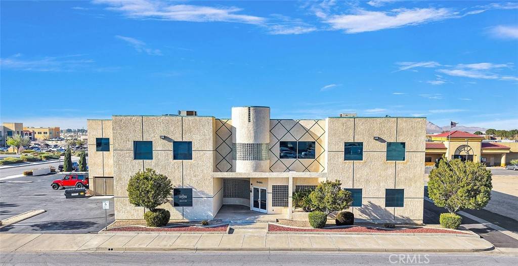Victorville, CA 92392,15490 Civic DR #207