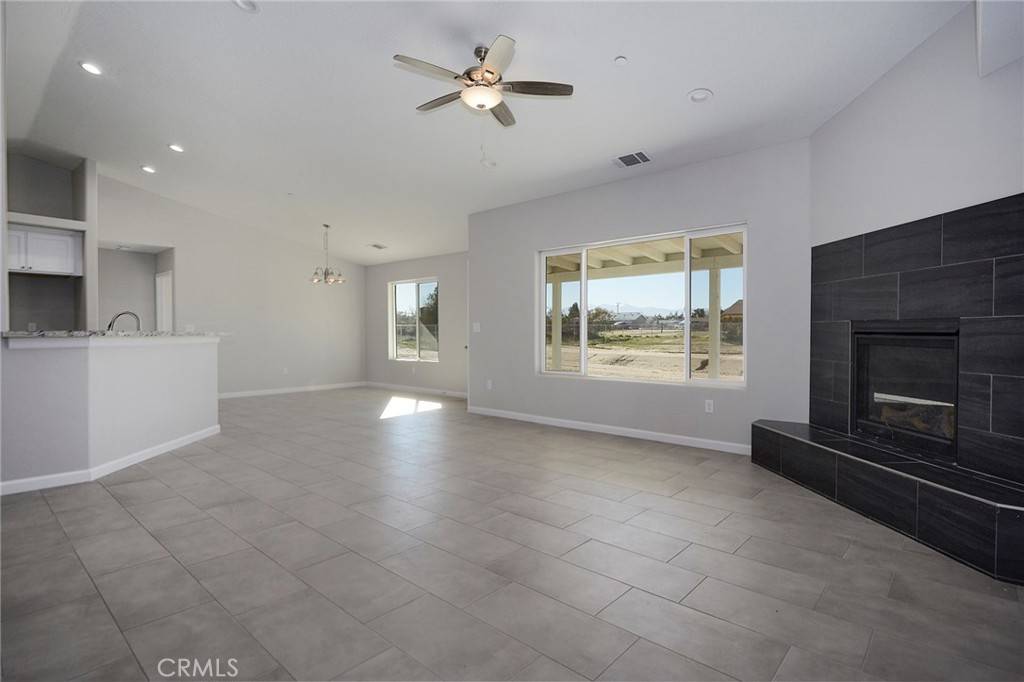 Hesperia, CA 92345,17796 Valencia ST