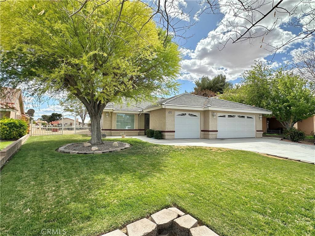 Helendale, CA 92342,27813 Hummingbird LN