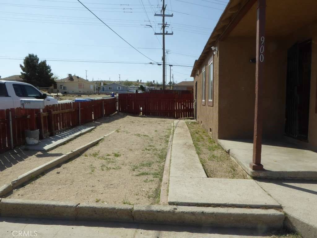 Barstow, CA 92311,900 Nancy ST