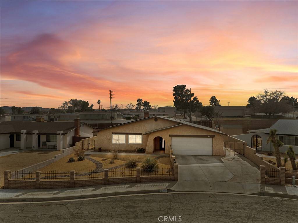 Barstow, CA 92311,904 Pinon DR