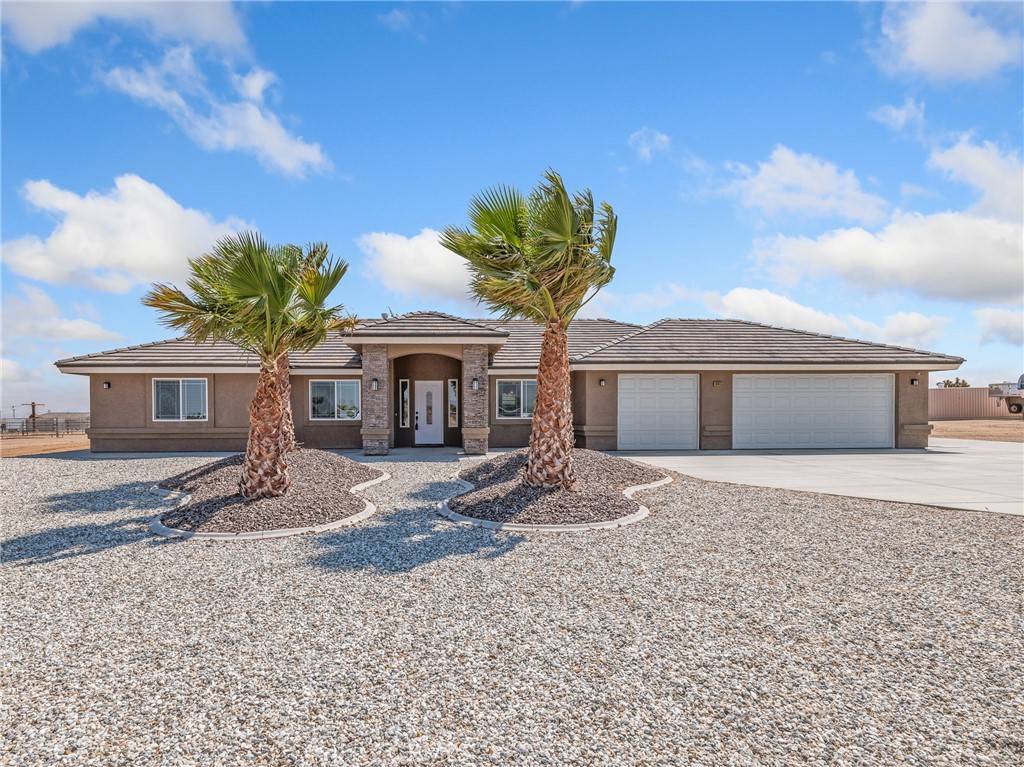 Oak Hills, CA 92344,10015 Verbena RD