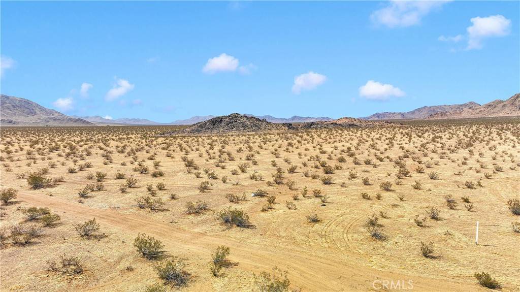 Lucerne Valley, CA 92356,0 Monolith RD