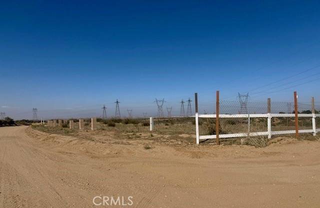 Phelan, CA 92344,6920 Baldy Mesa RD