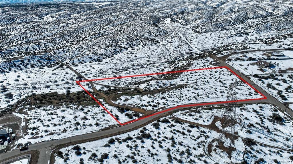 Phelan, CA 92371,7877 Capelin RD