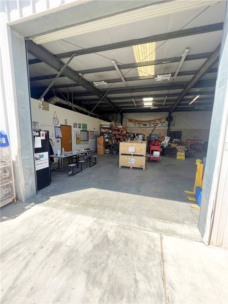 Hesperia, CA 92345,16660 Juniper ST
