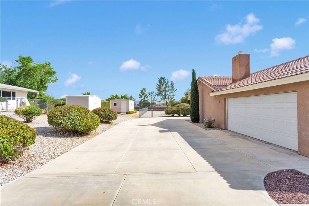 Apple Valley, CA 92307,19115 Seneca