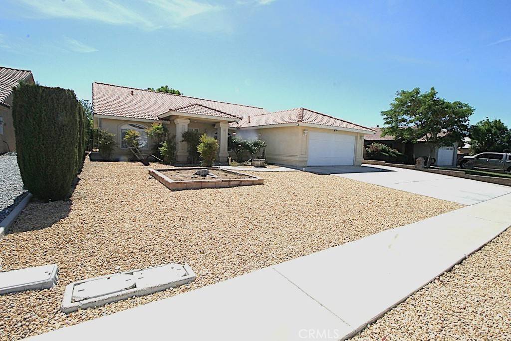 Helendale, CA 92342,27241 Silver Lakes