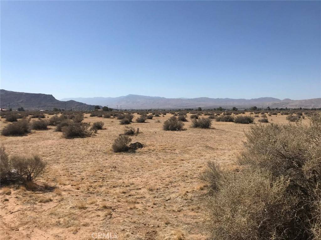 Apple Valley, CA 92307,0 Esaws AVE