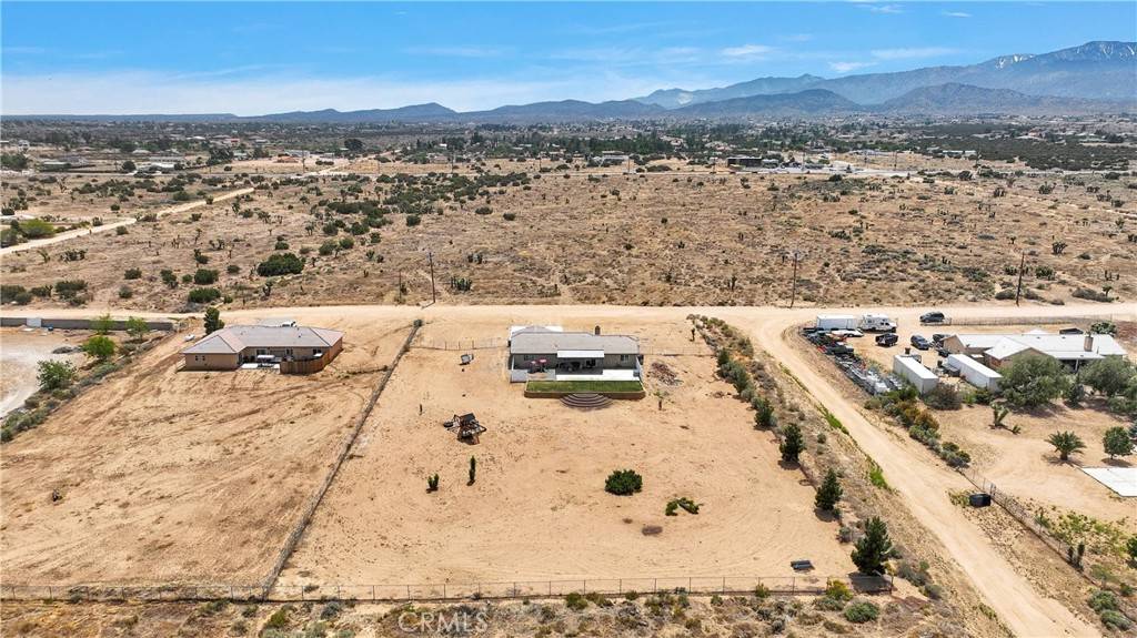 Phelan, CA 92371,5824 White Fox TRL