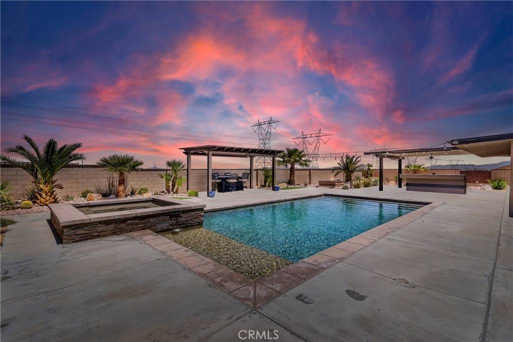 Oak Hills, CA 92344,11844 Jenny ST