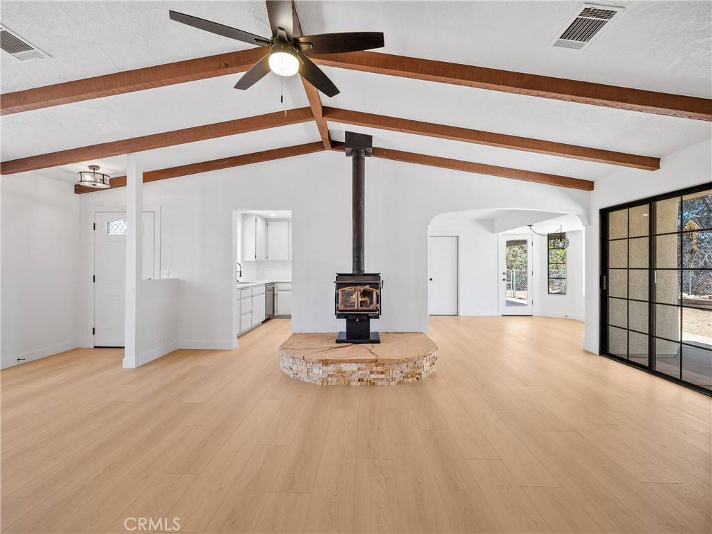 Oak Hills, CA 92344,10683 El Centro RD