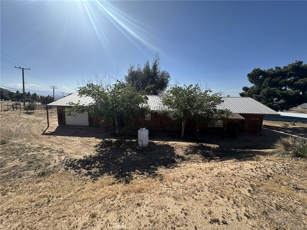 Apple Valley, CA 92308,9238 Bonita Vista