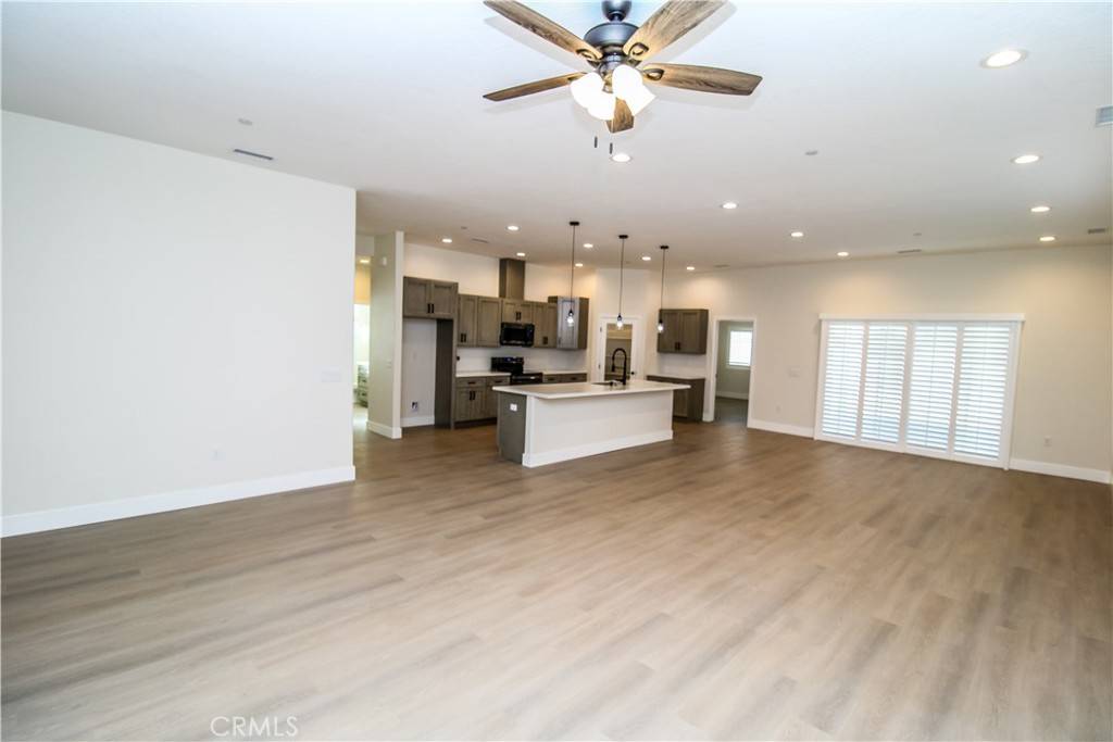 Helendale, CA 92342,14812 Crofton LN