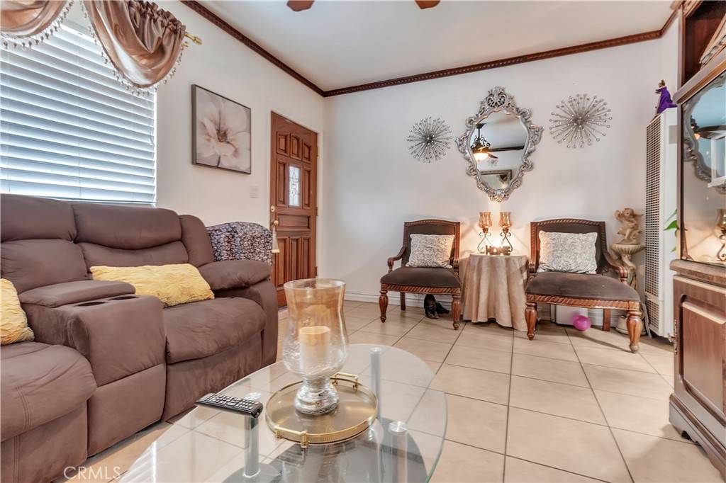Cudahy, CA 90201,5231 1/2 Clara ST