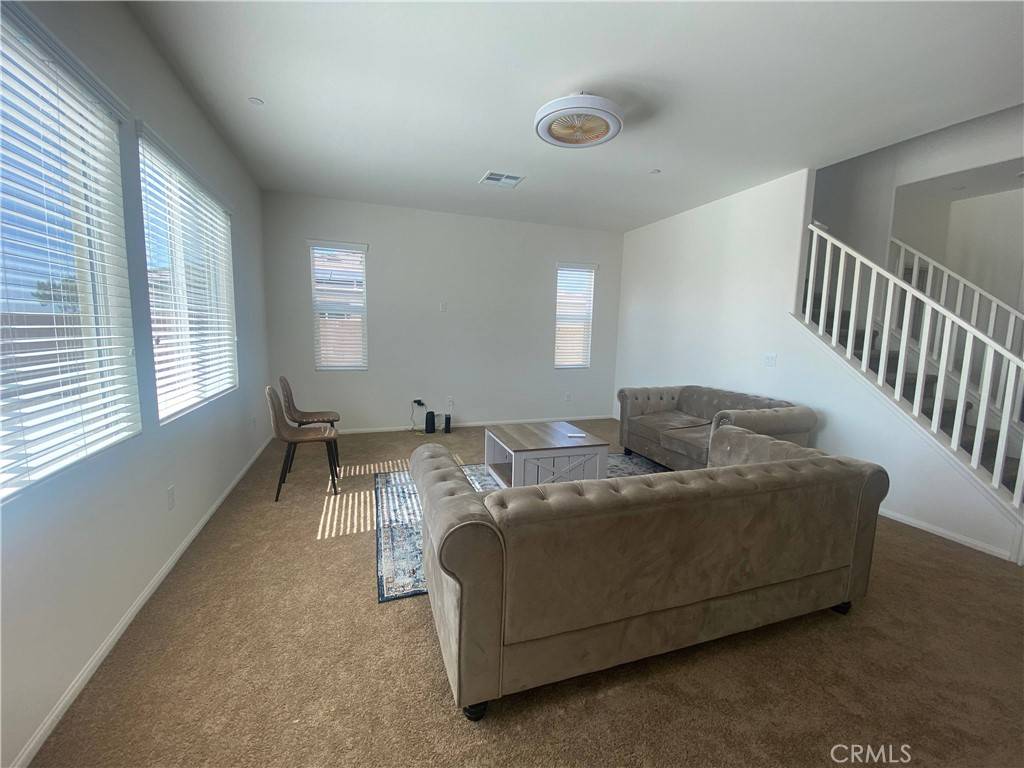 Victorville, CA 92392,13014 Woodhill ST