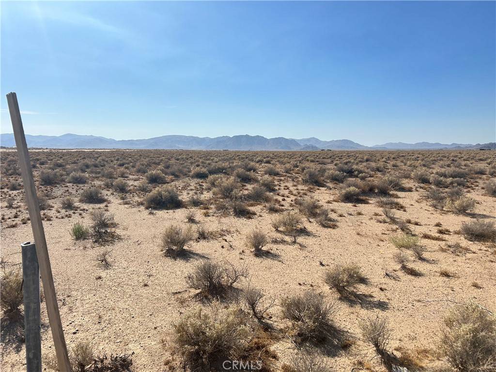 Lucerne Valley, CA 92356,1 Cherokee TRL