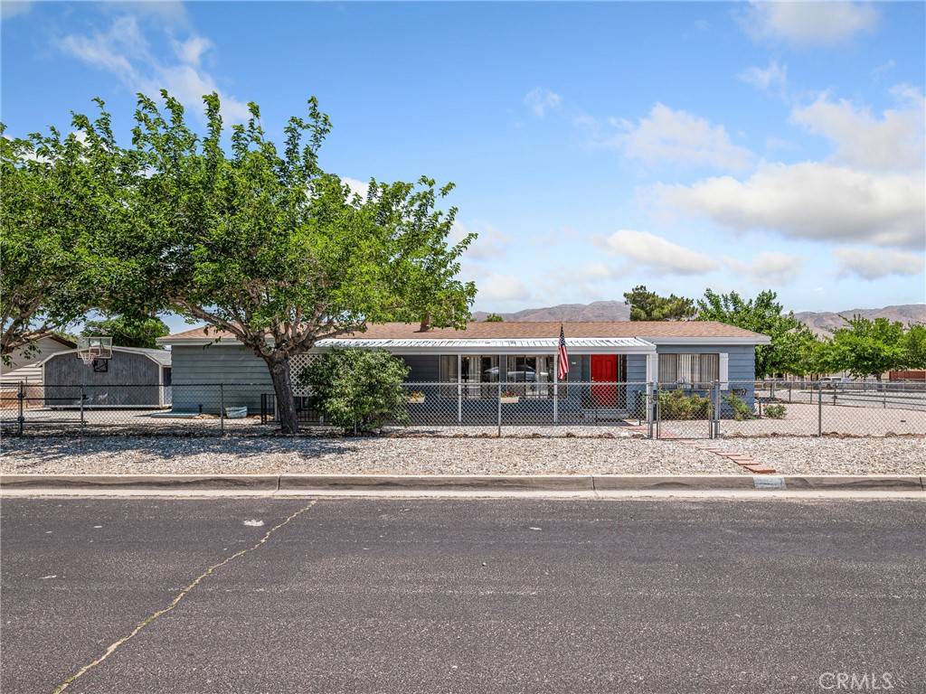 Hesperia, CA 92345,8307 Arrowhead Lake RD