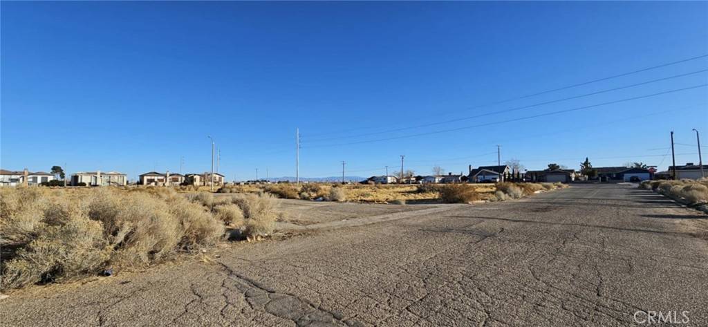 Adelanto, CA 92301,801 Mimosa RD