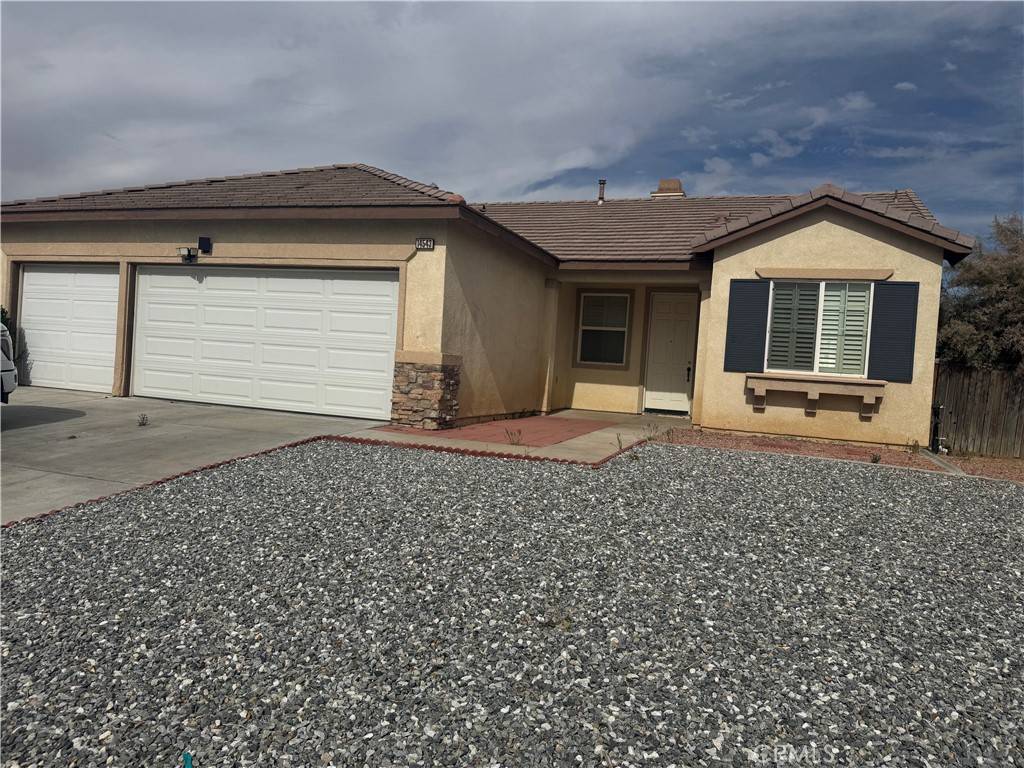 Adelanto, CA 92301,14543 Handsdale ST