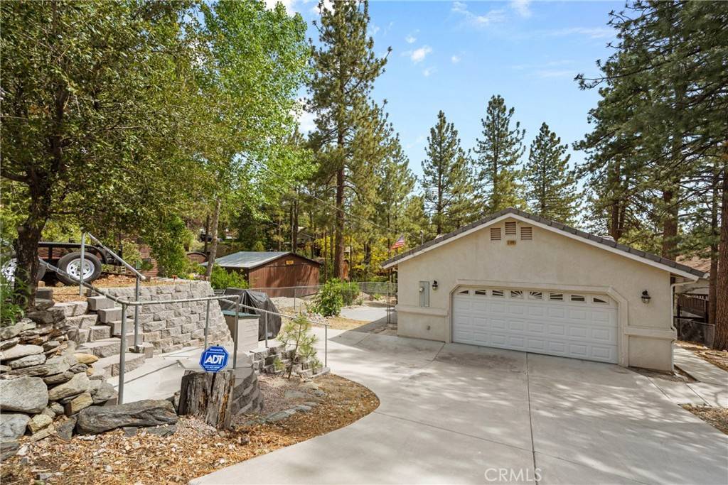 Wrightwood, CA 92397,5399 Lone Pine Canyon RD