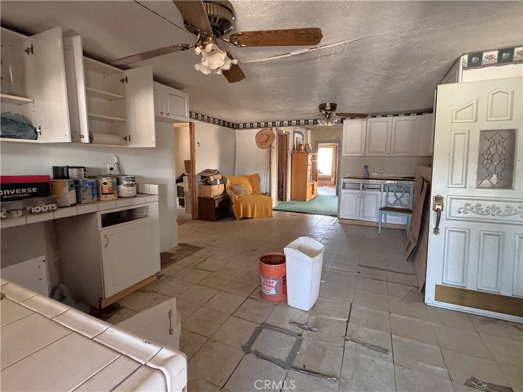 Daggett, CA 92327,35587 National Trails