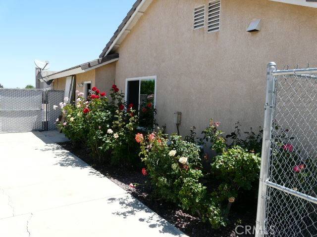 Hesperia, CA 92345,15193 Farmington ST