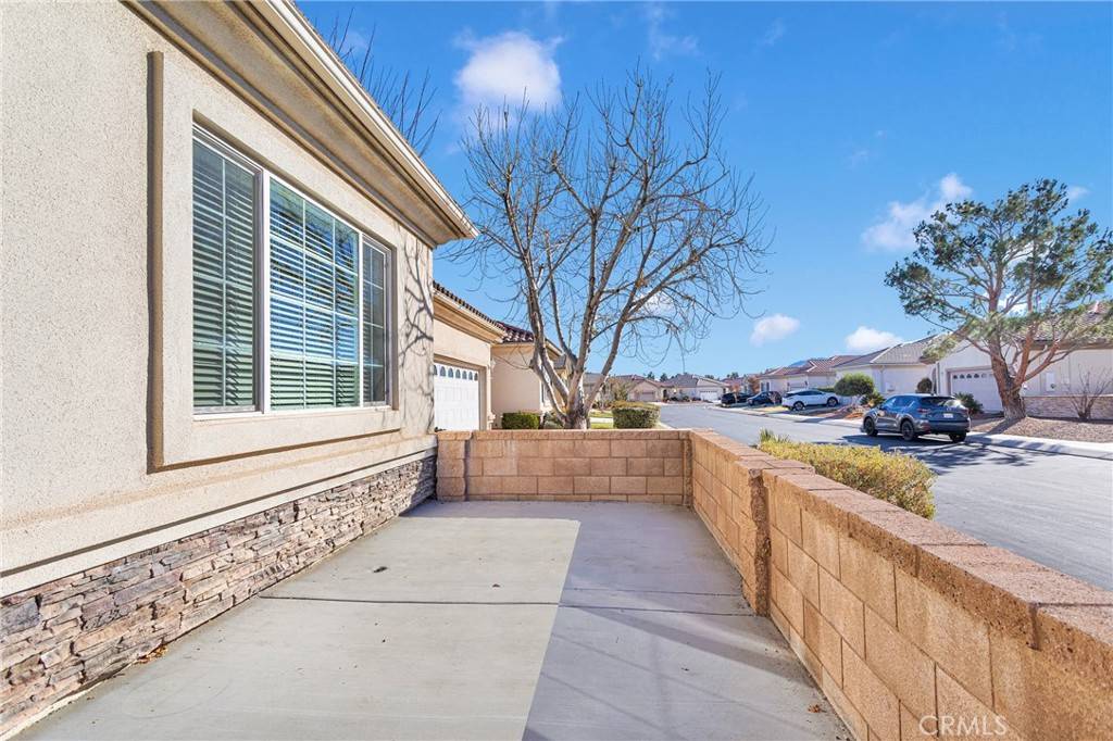 Apple Valley, CA 92308,19344 Macklin ST