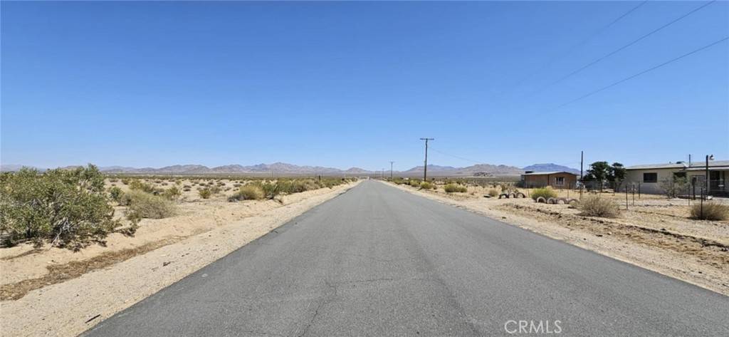 Lucerne Valley, CA 92356,800 Harrod RD