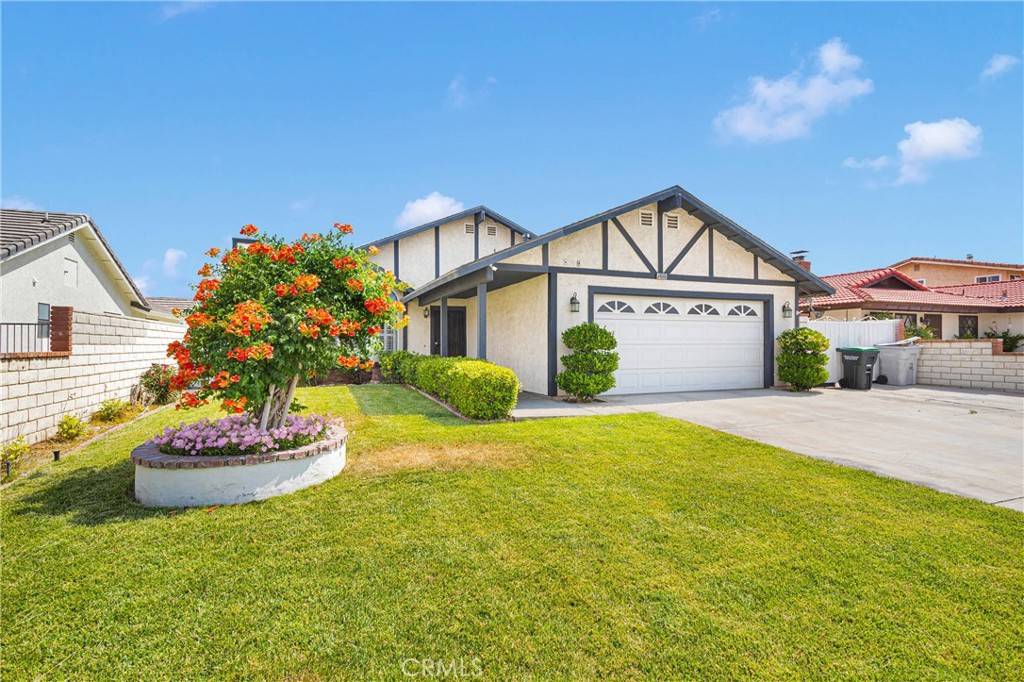 Victorville, CA 92395,14060 Driftwood DR