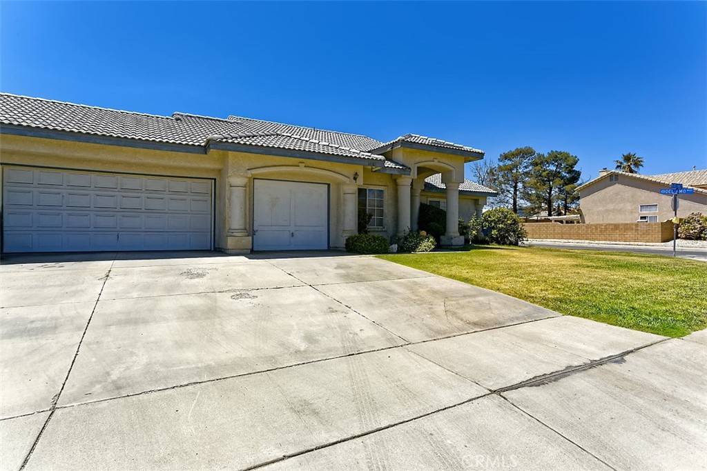 Victorville, CA 92392,14385 Del Amo DR