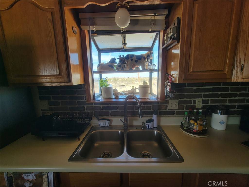 Landers, CA 92285,5566 Oleta RD