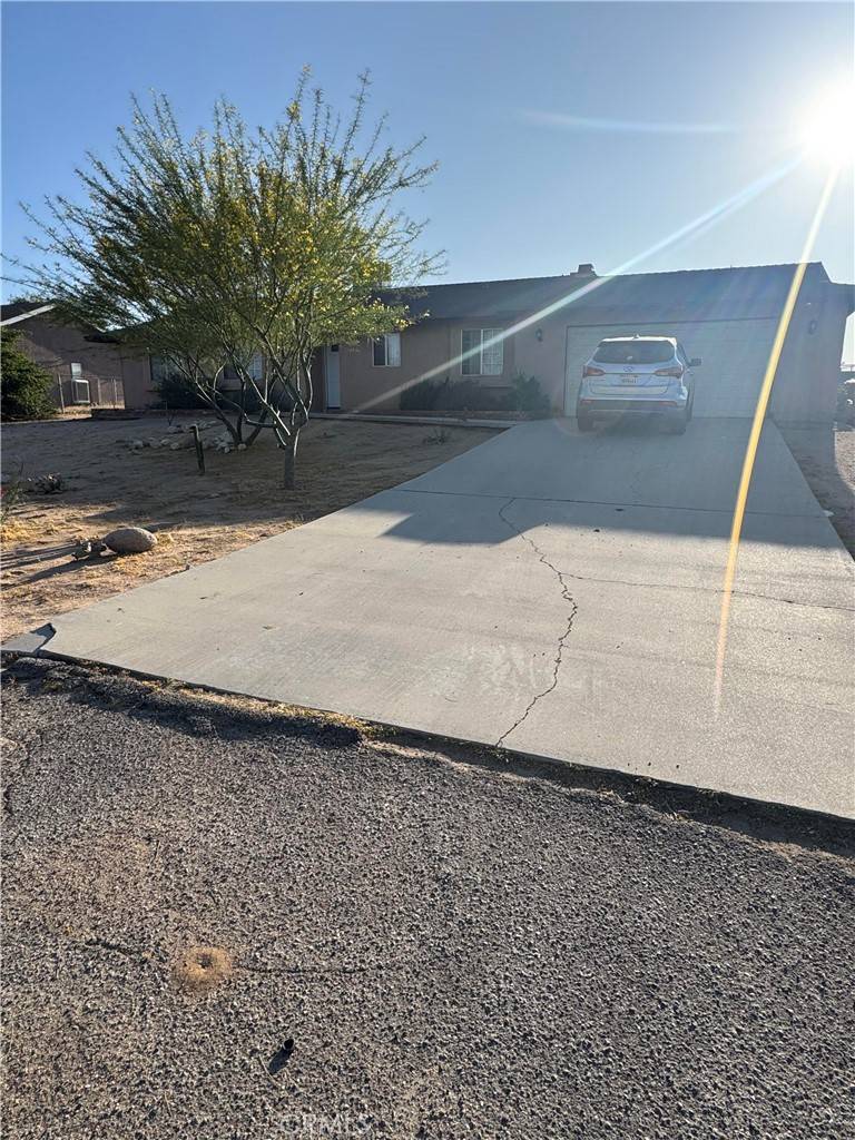 Hesperia, CA 92345,8960 Buckthorn AVE