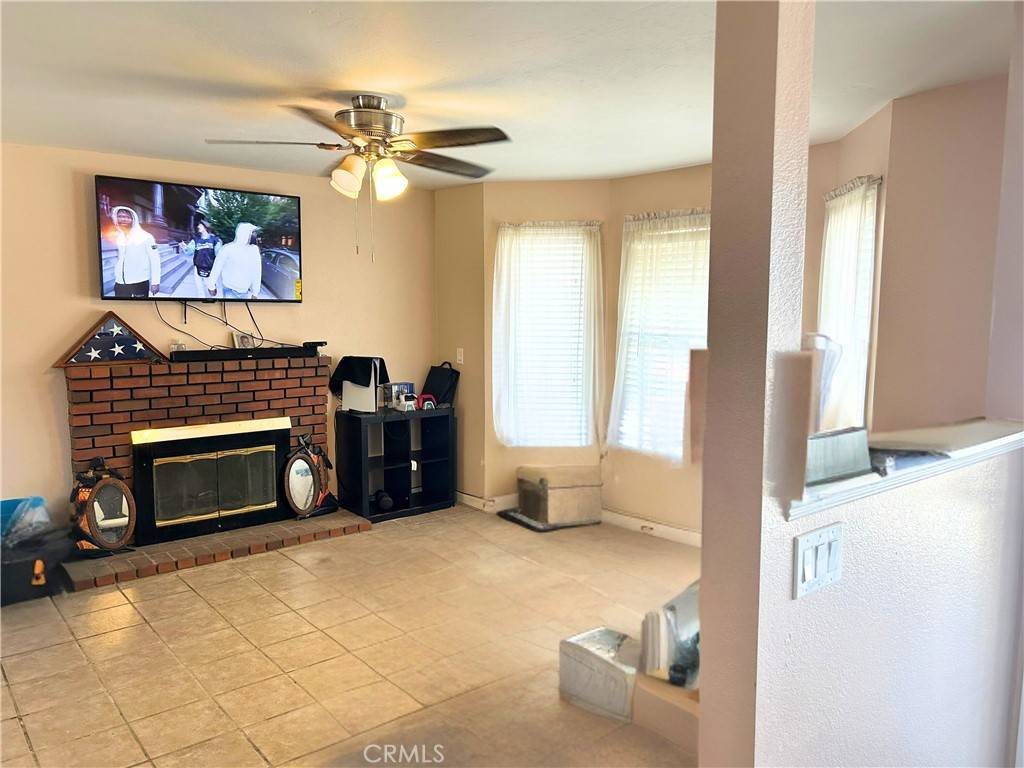 California City, CA 93505,8925 Hickory DR
