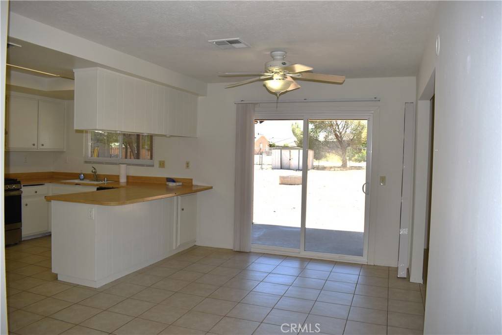 Hesperia, CA 92345,18107 Sycamore ST