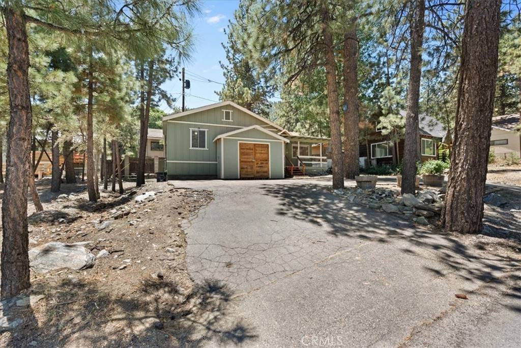 Wrightwood, CA 92397,1869 Thrush RD