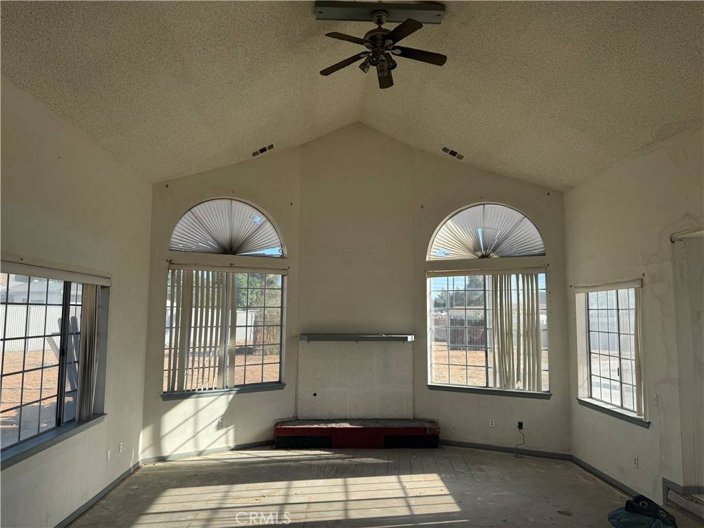 Apple Valley, CA 92307,20635 Tonawanda RD