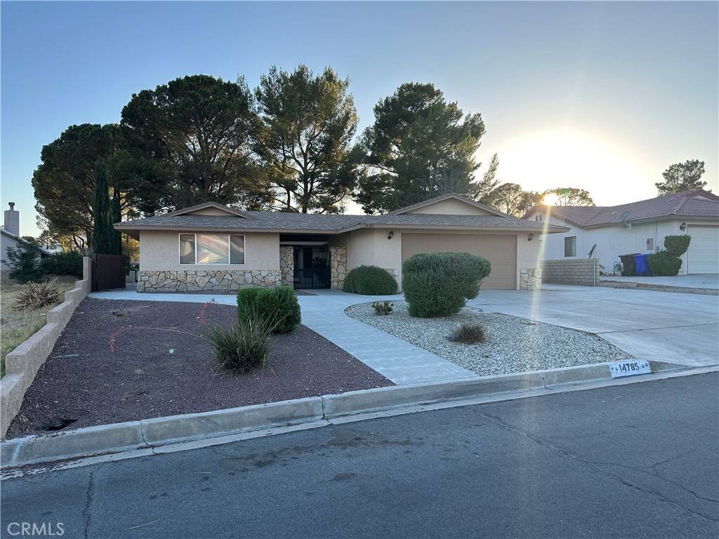 Helendale, CA 92342,14785 Blue Grass DR