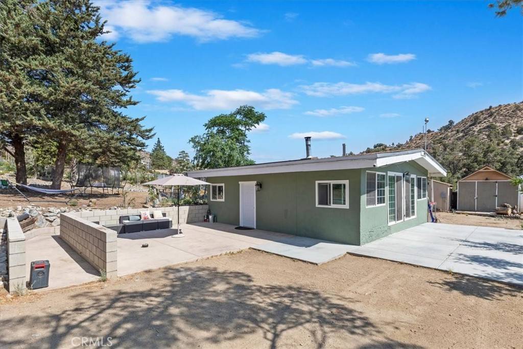 Wrightwood, CA 92397,1946 Desert Front RD