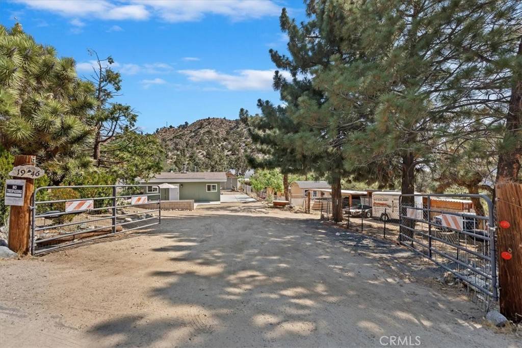 Wrightwood, CA 92397,1946 Desert Front RD