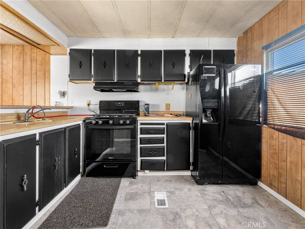 Victorville, CA 92392,14411 Palmdale RD #18