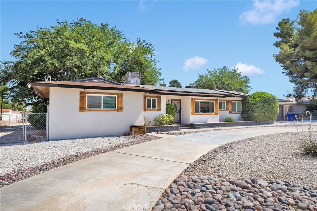 Apple Valley, CA 92307,19545 Seneca RD