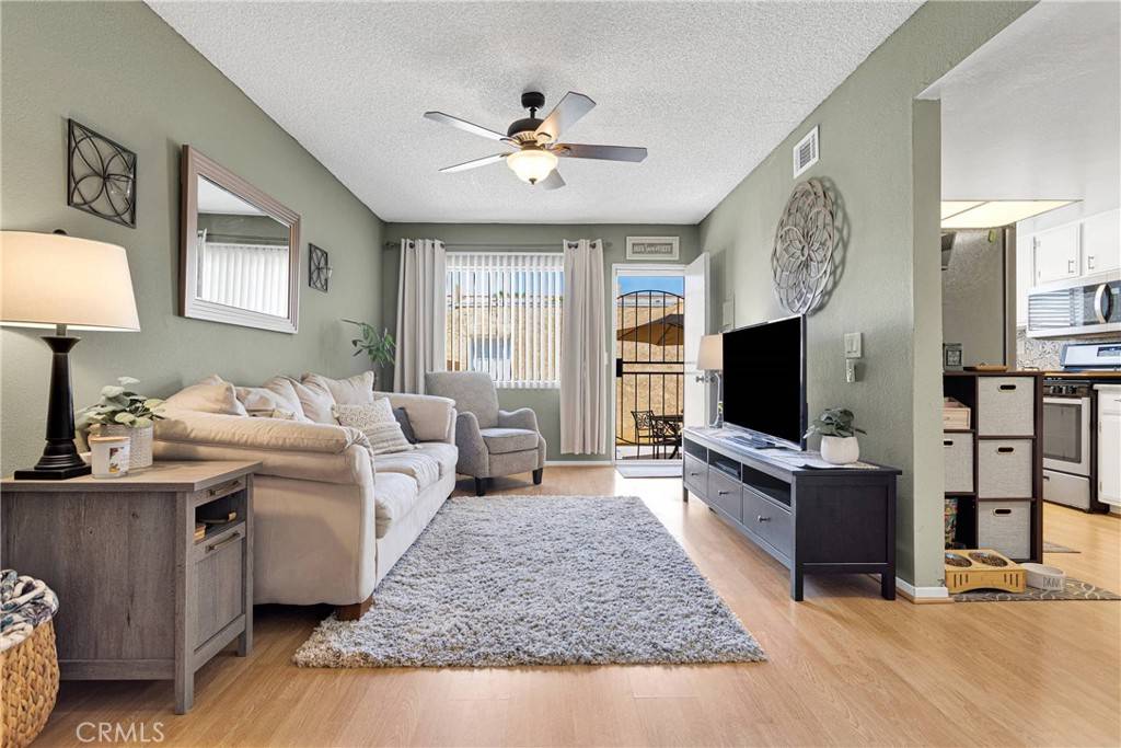 Victorville, CA 92395,16465 Green Tree BLVD #53