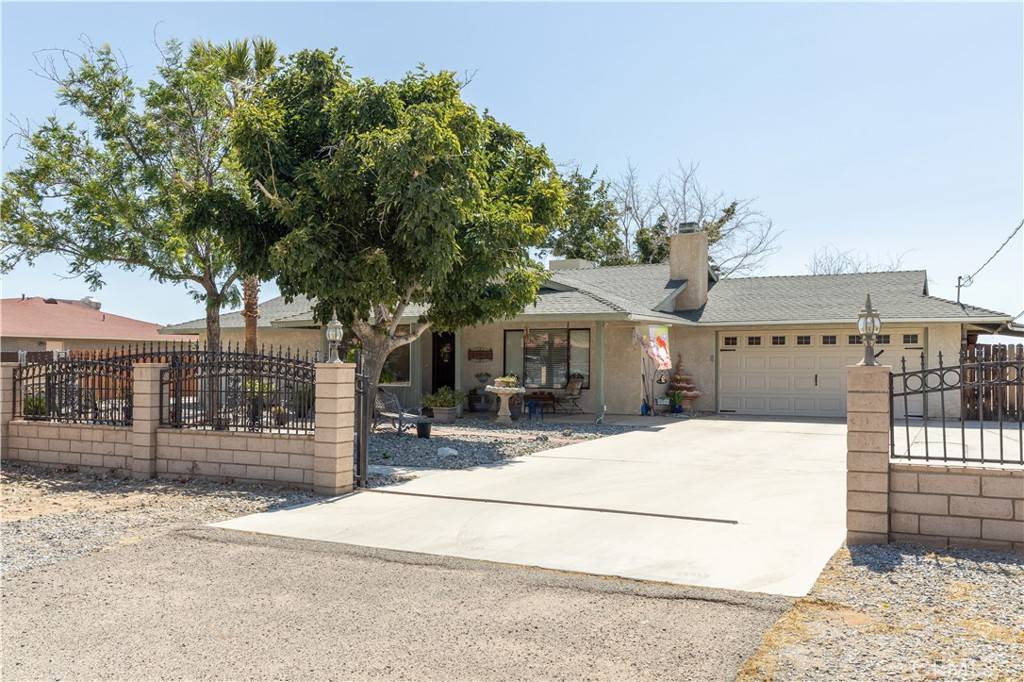 Apple Valley, CA 92308,12386 Pawnee RD