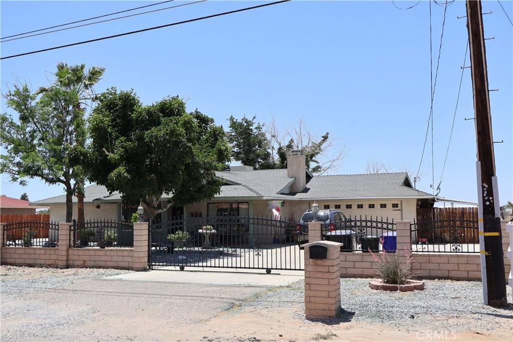 Apple Valley, CA 92308,12386 Pawnee RD