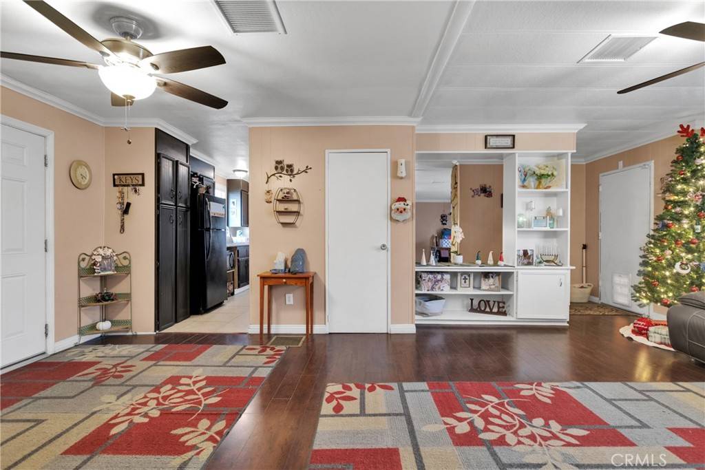 Apple Valley, CA 92308,22838 Bear Valley RD #30