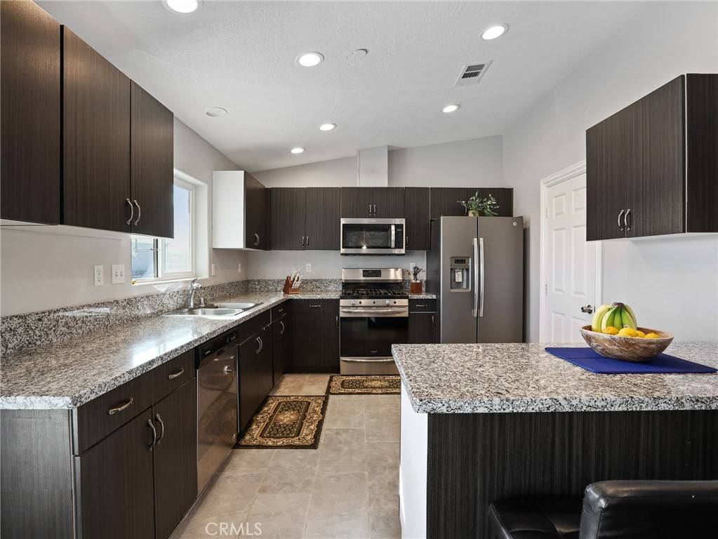 Phelan, CA 92371,7755 7th ST