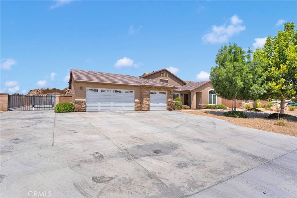 Apple Valley, CA 92307,15558 Lookout RD