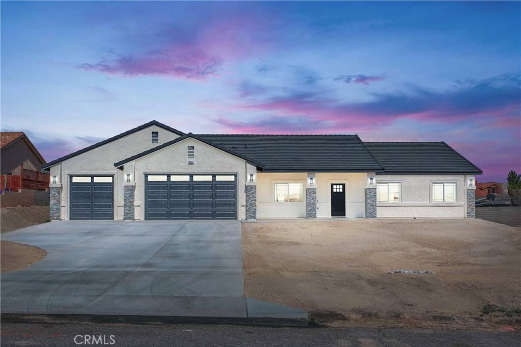 Apple Valley, CA 92307,16323 Menahka RD
